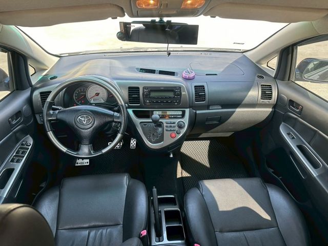 無事故 無待修 里程22萬 開不壞的車 內外有在顧  外觀漆面已整理 內裝無破損 代步神車 空間大  第13張相片