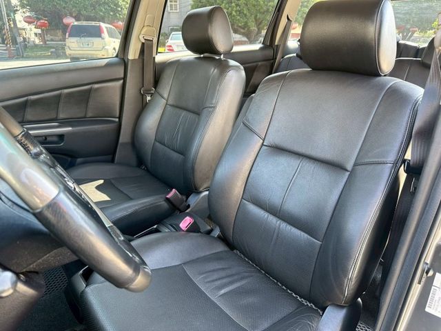 無事故 無待修 里程22萬 開不壞的車 內外有在顧  外觀漆面已整理 內裝無破損 代步神車 空間大  第14張相片