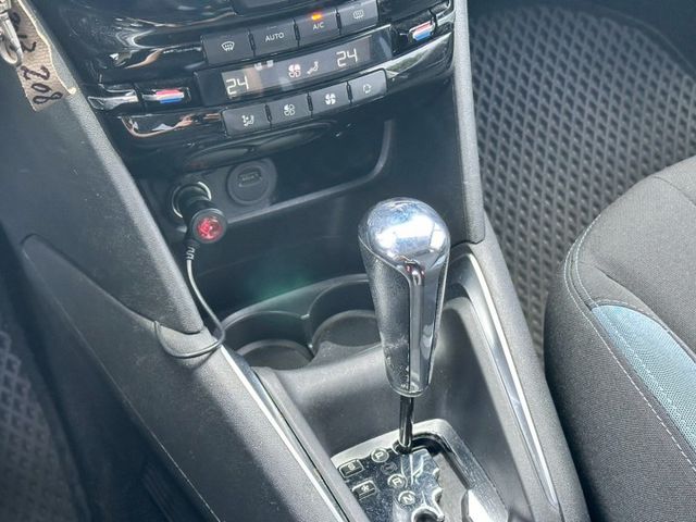 一手車 無事故 無待修 里程6.5萬公里 里程保證 原廠螢幕 倒車影像 電子式行車紀錄 恆溫空調  第11張相片