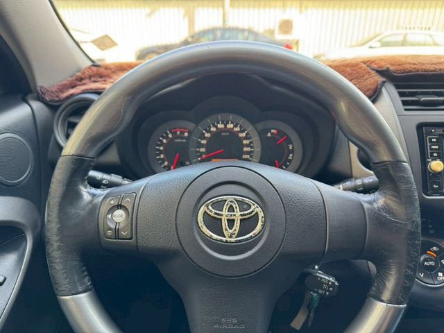 無事故 無待修 里程18萬多 里程保證 原廠螢幕 定速巡航 倒車顯影 恆溫空調 電動椅  第12張相片