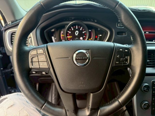 無事故 原版件 實跑10萬公里 里程保證  安全性高的坦克小車 跟車 盲點 全景 免鑰匙  第13張相片