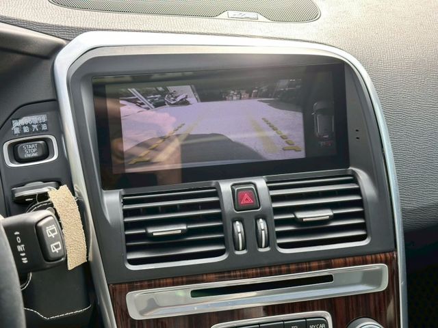 T5 R 旗艦 便宜入手不後悔 原版件 無事故 實跑12萬多公里 里程保證  ACC跟車 全景天窗 盲點偵測 電動尾門  第10張相片