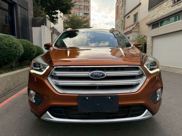 一手車 原版件 無待修 實跑9.4萬公里 里程保證  恆溫空調 I-key摸門 電動座椅 全景天窗 電尾門  第2張相片