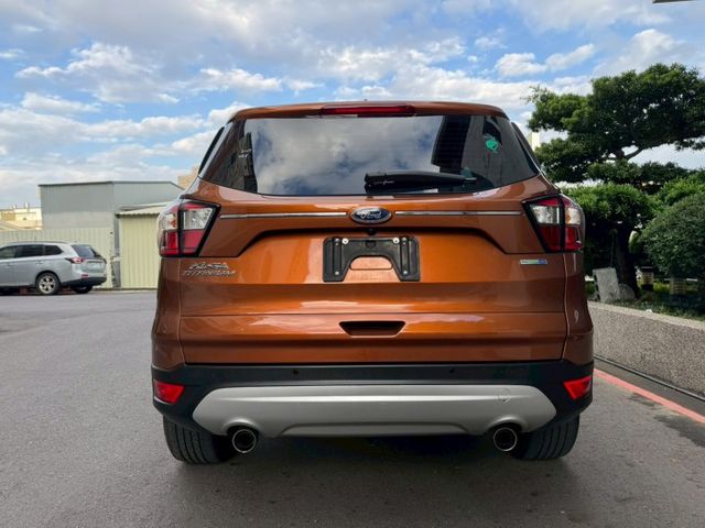 一手車 原版件 無待修 實跑9.4萬公里 里程保證  恆溫空調 I-key摸門 電動座椅 全景天窗 電尾門  第5張相片