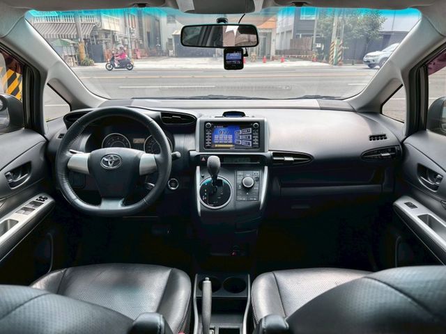 外觀漆面已整理 內裝無破損 代步神車 空間大 定速巡航 I-key 倒車影像 恆溫空調 前後雷達 電動椅  第7張相片