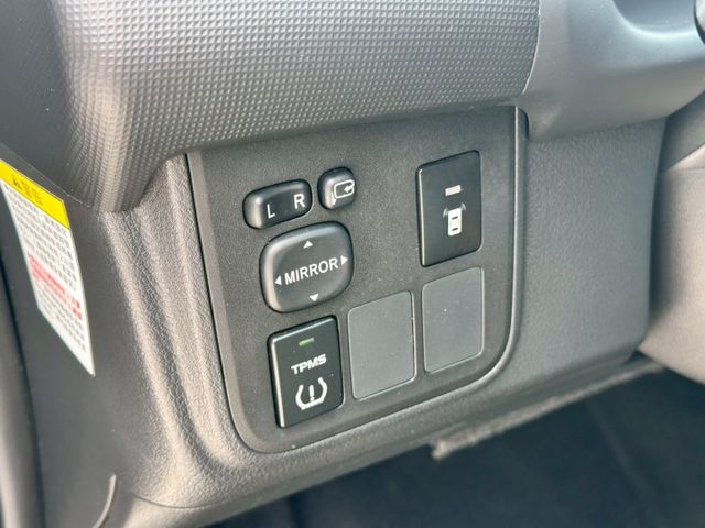 外觀漆面已整理 內裝無破損 代步神車 空間大 定速巡航 I-key 倒車影像 恆溫空調 前後雷達 電動椅  第12張相片