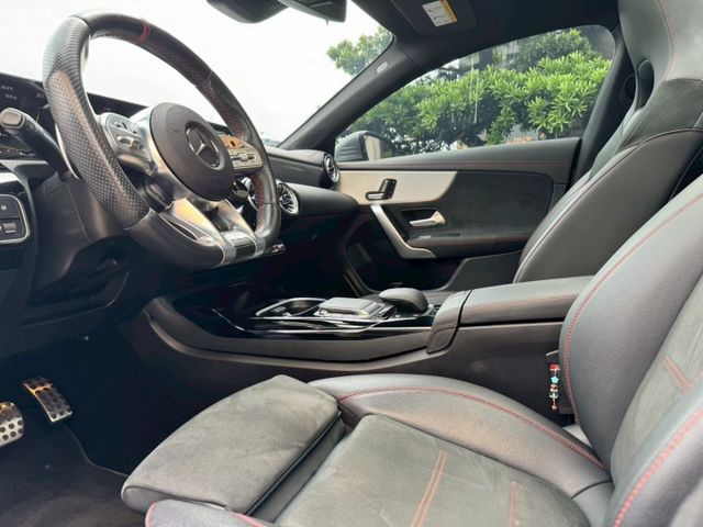 CLA35 AMG 原廠選配消光灰  ACC跟車 車道偏離 全景天窗 I-key摸門 自動停車 記憶座椅 LED頭燈 換  第7張相片