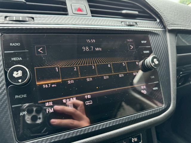 福斯TIGUAN 280 七人座 內外都有在顧 車況一級棒 無異音 換檔順暢 升級18吋鋁圈 前加大卡鉗 電尾門 I-k  第16張相片