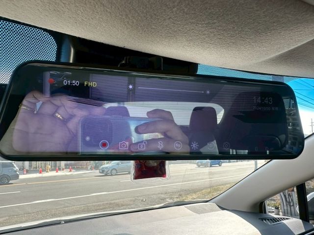 無事故 原版件 實跑6萬公里 里程保證 車況好 ACC 跟車 車道偏離 電子後視鏡 倒車顯影  第12張相片