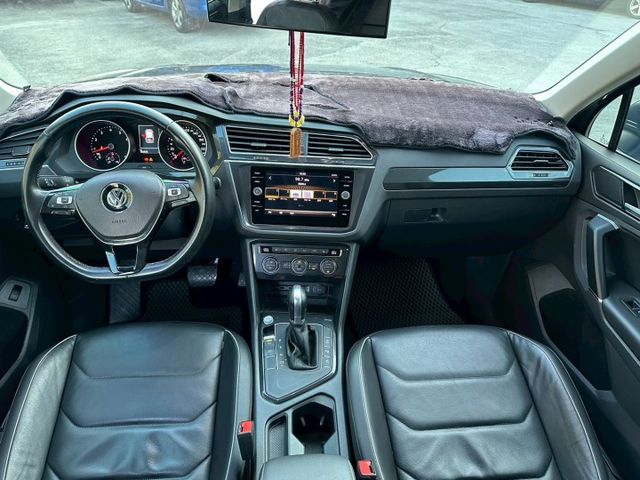 內外都有在顧 車況一級棒 無異音 換檔順暢 電尾門 I-key 倒車顯影 電動記憶座椅 360環景  第7張相片