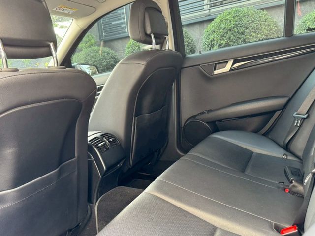 C-CLASS SEDAN W205  第16張相片