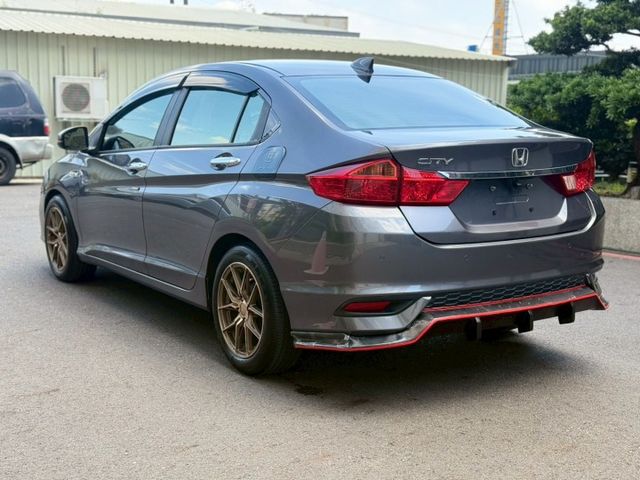 一手車 原版件 無待修 實跑14萬公里 里程保證  定速巡航 導航 倒車顯影 恆溫空調 換檔撥片  第4張相片