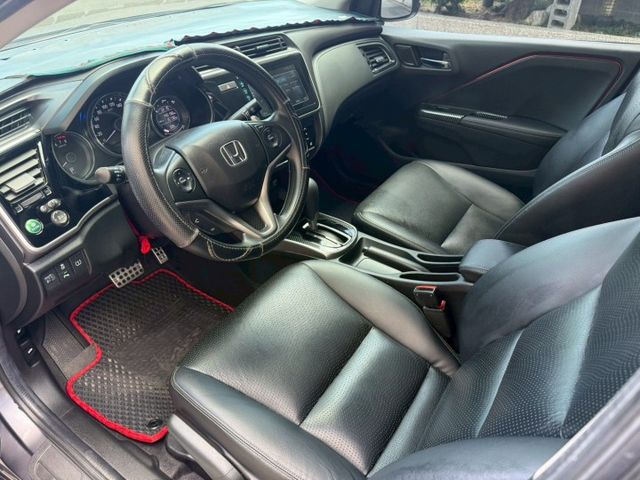 一手車 原版件 無待修 實跑14萬公里 里程保證  定速巡航 導航 倒車顯影 恆溫空調 換檔撥片  第8張相片