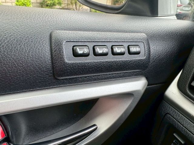 無事故 無待修 實跑69000公里 里程保證 I-key摸門 電動記憶座椅 定速巡航 恆溫空調  第14張相片