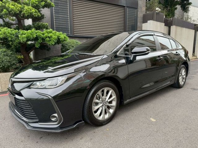 豪華+  一手車免鑰匙I-KEY 多功能方向盤 倒車顯影 恆溫空調 大 螢幕主機 ACC跟車 車道偏離 行車紀錄器  第1張相片