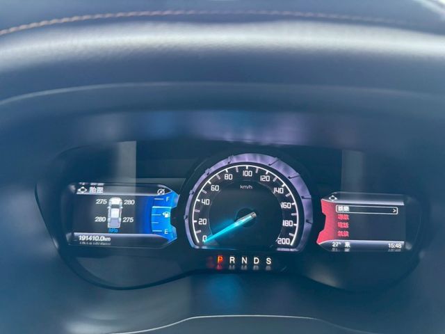 無事故 無待修 實跑19萬公里 里程保證  I-key摸門 恆溫空調 原廠螢幕 倒車顯影 定速巡航  第9張相片
