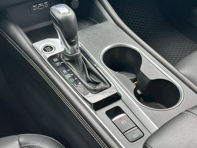 一手車 原版件 實跑17萬公里 內外都保持如新  頂級旗艦版 ACC跟車 盲點偵測 I-key免鑰匙 360環景 電動椅  第11張相片