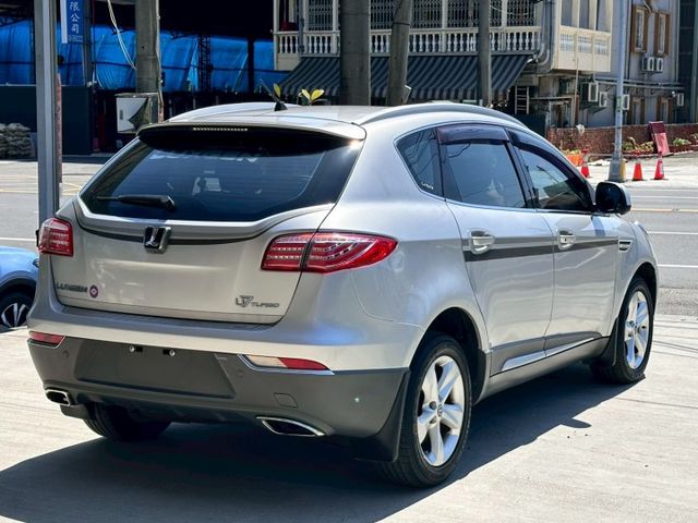 旗艦版 一手車 無事故 實跑6萬多公里 里程保證  I-key摸門 天窗 電尾門 電動椅 360環景 恆溫空調  第4張相片