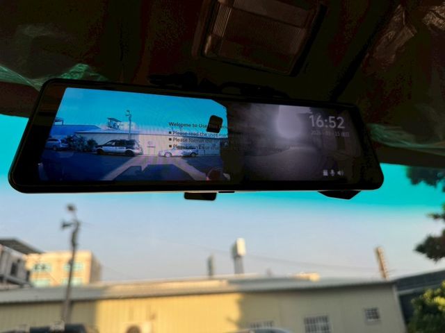 手排 車況優良 無事故 無待修 里程17萬多公里 行車記錄器 倒車顯影 改裝後箱  第9張相片