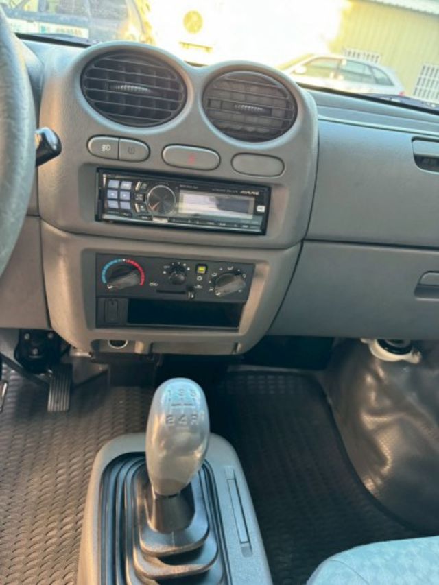 手排 車況優良 無事故 無待修 里程17萬多公里 行車記錄器 倒車顯影 改裝後箱  第10張相片