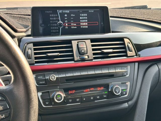 F30 保養廠的車 無事故 無待修 里程19萬公里 車況超好 天窗 I-key摸門 抬頭顯示 底盤QQ 無漏油 無異音  第10張相片