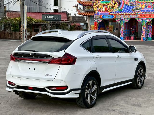 U6 GT藍調環景版 無事故 無待修 里程3.5萬 里程保證 車況佳 I-key摸門 電尾門 360環景 換檔撥片 恆  第4張相片