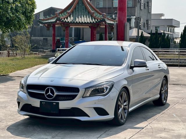 無事故 無待修 里程12萬 里程保證 車況好 定速巡航 倒車顯影 電動記憶座椅 HID頭燈  第1張相片