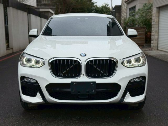 M Sport運動套件（空力套件／跑車方向盤）  ACC主動跟車系統  抬頭顯示器（HUD）  全景天窗  Keyles  第2張相片