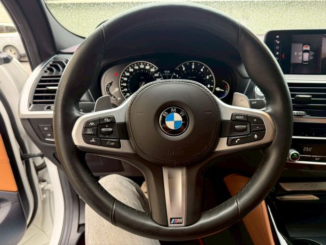 M Sport運動套件（空力套件／跑車方向盤）  ACC主動跟車系統  抬頭顯示器（HUD）  全景天窗  Keyles  第11張相片