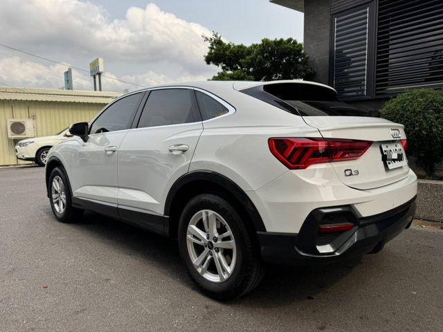 新車保固中  ACC跟車 車道偏離 360環景 盲點偵測 電動記憶座椅 電尾門 LED頭燈 I-key摸門  第5張相片