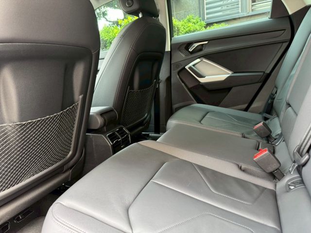 新車保固中  ACC跟車 車道偏離 360環景 盲點偵測 電動記憶座椅 電尾門 LED頭燈 I-key摸門  第15張相片