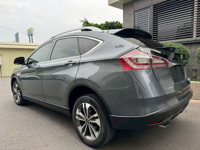 無事故 無待修 里程8萬 里程保證 車況佳 I-key摸門 恆溫空調 定速巡航 導航 倒車顯影  第5張相片