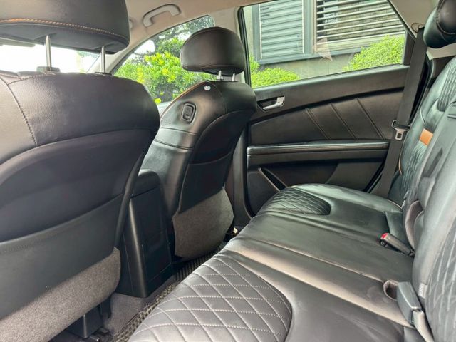 無事故 無待修 里程8萬 里程保證 車況佳 I-key摸門 恆溫空調 定速巡航 導航 倒車顯影  第13張相片