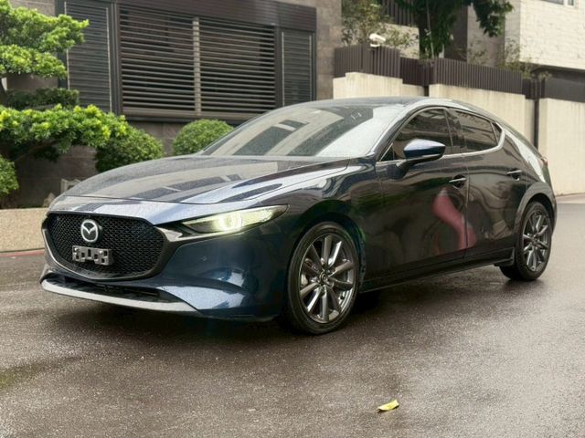 BOSE旗艦版 BOSE音響 ACC跟車 盲點偵測 抬頭顯示器 360度環景 I-key摸門  第1張相片