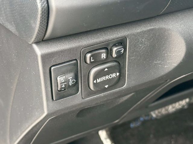 G版 無事故 無待修 里程8萬多公里而已 跑少車況佳 I-key摸門 抬頭顯示 行車記錄器 恆溫空調  第12張相片