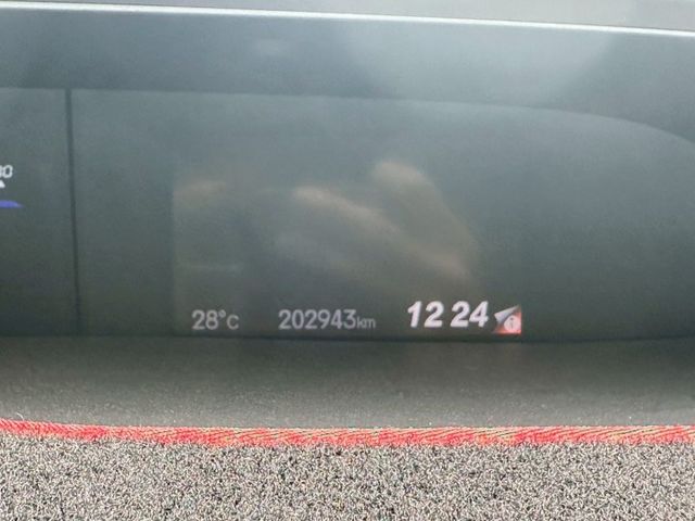 VTI-S K14 無事故 無待修 里程20萬 里程保證 買回去直接開 換檔撥片 安卓機 倒車顯影 天窗 定速巡航 恆溫  第9張相片