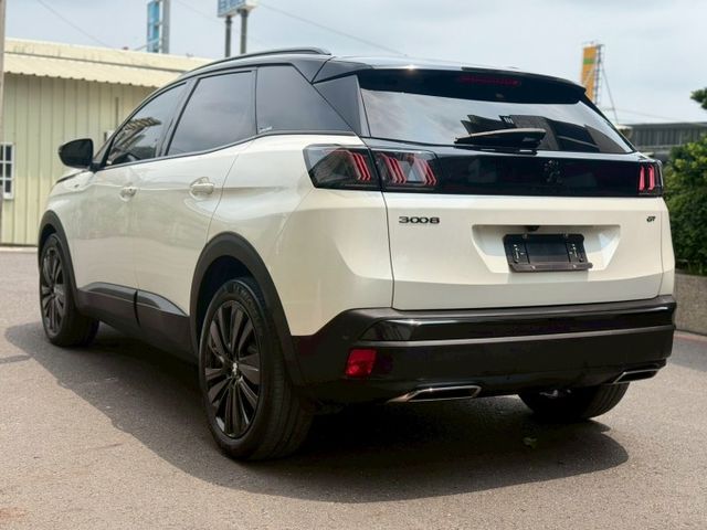 原廠保養  ACC跟車 車道偏離 360環景 I-key 摸門 盲點偵測 電動尾門 電動記憶座椅 LED頭燈 FOCAL  第4張相片