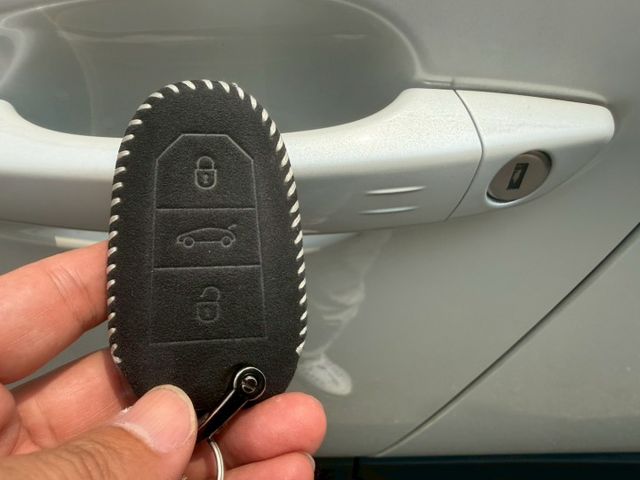 原廠保養  ACC跟車 車道偏離 360環景 I-key 摸門 盲點偵測 電動尾門 電動記憶座椅 LED頭燈 FOCAL  第12張相片