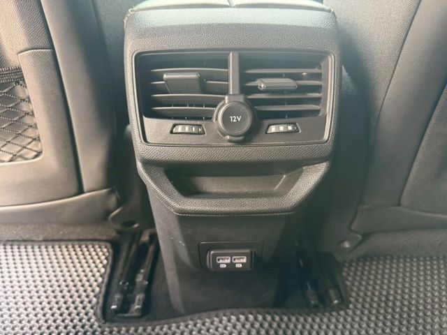 原廠保養  ACC跟車 車道偏離 360環景 I-key 摸門 盲點偵測 電動尾門 電動記憶座椅 LED頭燈 FOCAL  第14張相片