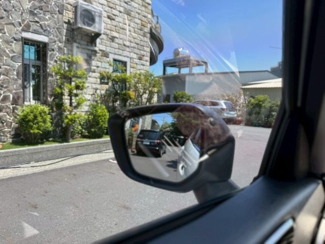 ECLIPSE 卓越版 ACC跟車 盲點偵測 360度環景 電動尾門 抬頭顯示器 免鑰匙套件 電動加熱椅 LED頭燈  第14張相片