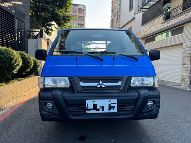 超低里程 稀有釋出  升降尾門 上下貨超輕鬆   升降尾門  大空間貨艙  行車記錄器 倒車顯影  第1張相片