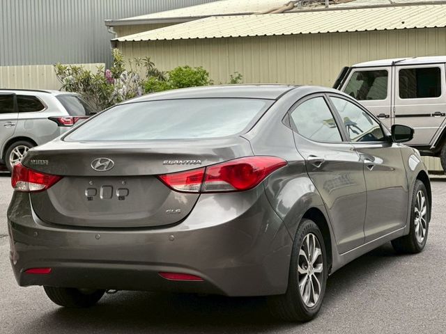 ELANTRA  第6張相片