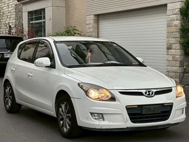 I30 HATCHBACK  第3張相片