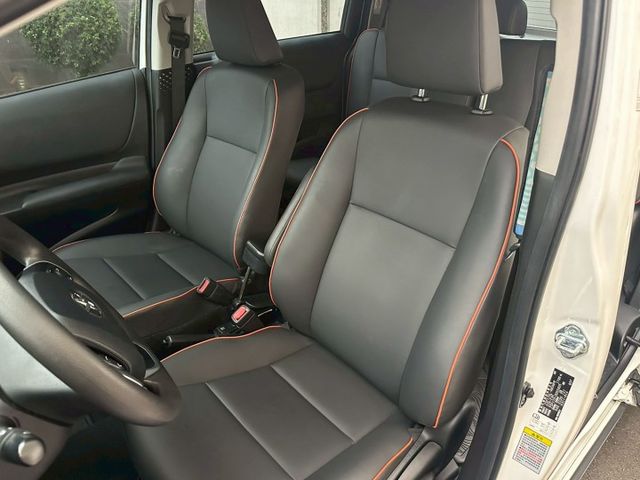 雙電滑門 親菜賣 一手車 無事故 無待修 里程1.8萬公里 里程保證 I-key摸門 車道偏離 碰撞警示 360環景 恆  第8張相片