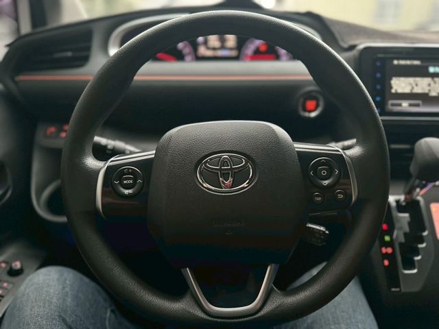 雙電滑門 親菜賣 一手車 無事故 無待修 里程1.8萬公里 里程保證 I-key摸門 車道偏離 碰撞警示 360環景 恆  第13張相片