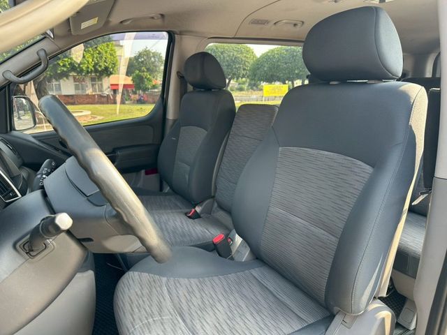 加裝12人座 車況安心 引擎 變速箱 渦輪 全都處理完了 歡迎試開看看  第9張相片