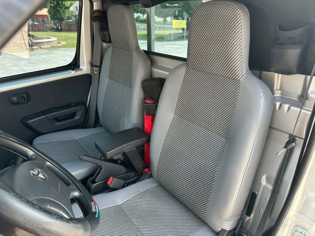 TOWN ACE  第10張相片