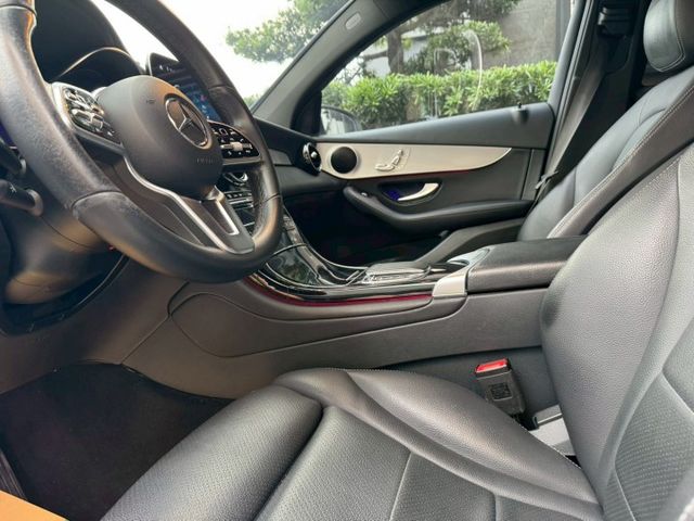 一手車 原版件  原廠保養  ACC跟車 360環景 盲點偵測 電動記憶座椅 I-key  第7張相片