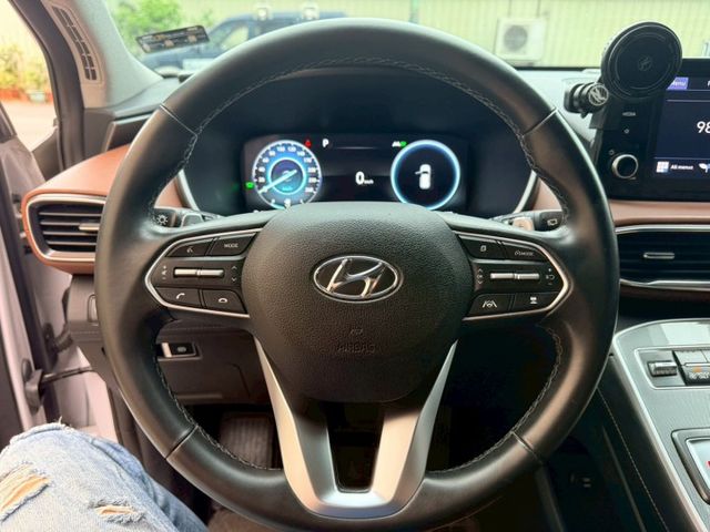 油電 七人座  C款 I-key摸門 ACC跟車 車道偏離 360環景 盲點偵測 電動椅 電熱、通風座椅 電尾門 原廠主  第16張相片