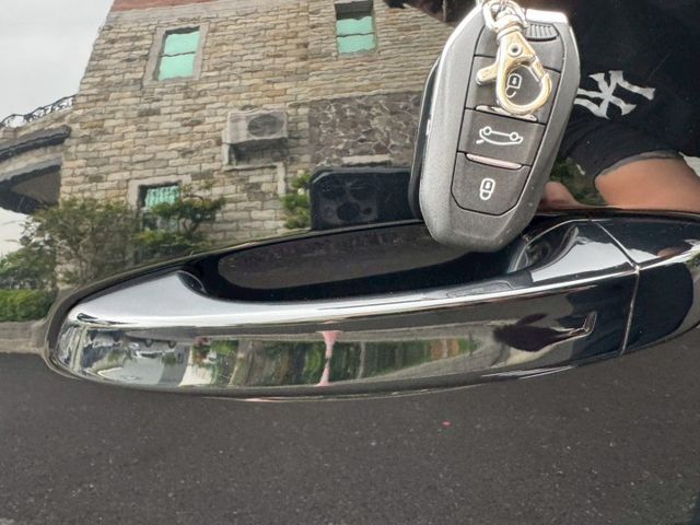 408 GT ACC跟車 車道偏離 電動椅 360環景 電尾門 盲點偵測  第15張相片